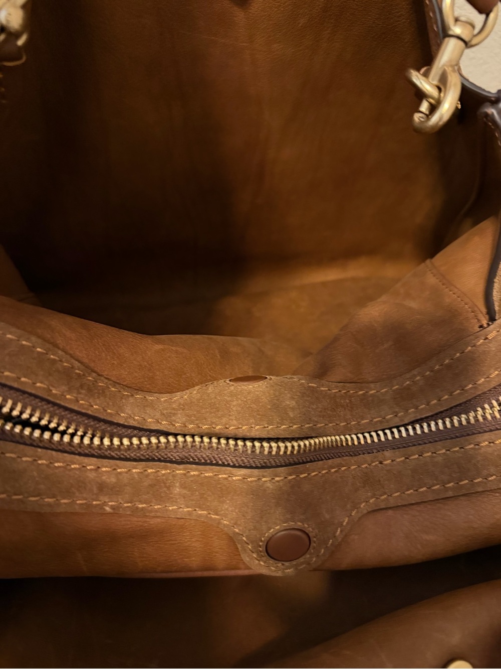 Coach Suede rogue 40 Bag - Picture 2 of 2